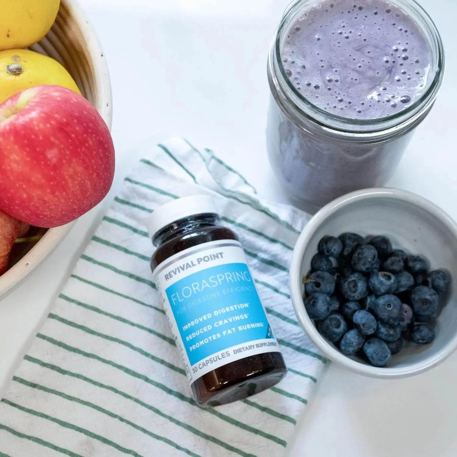 Flatlay VIew Floraspring with Smoothie