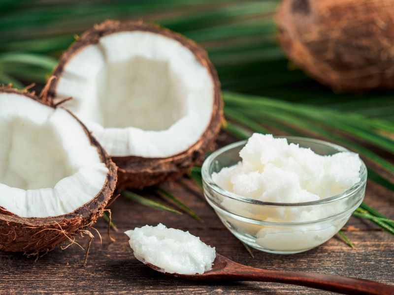 PURE MCT OIL FROM COCONUTS